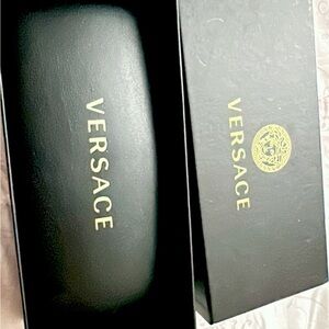 MEDUSA RUNWAY SQUARED SUNGLASSES VERSACE